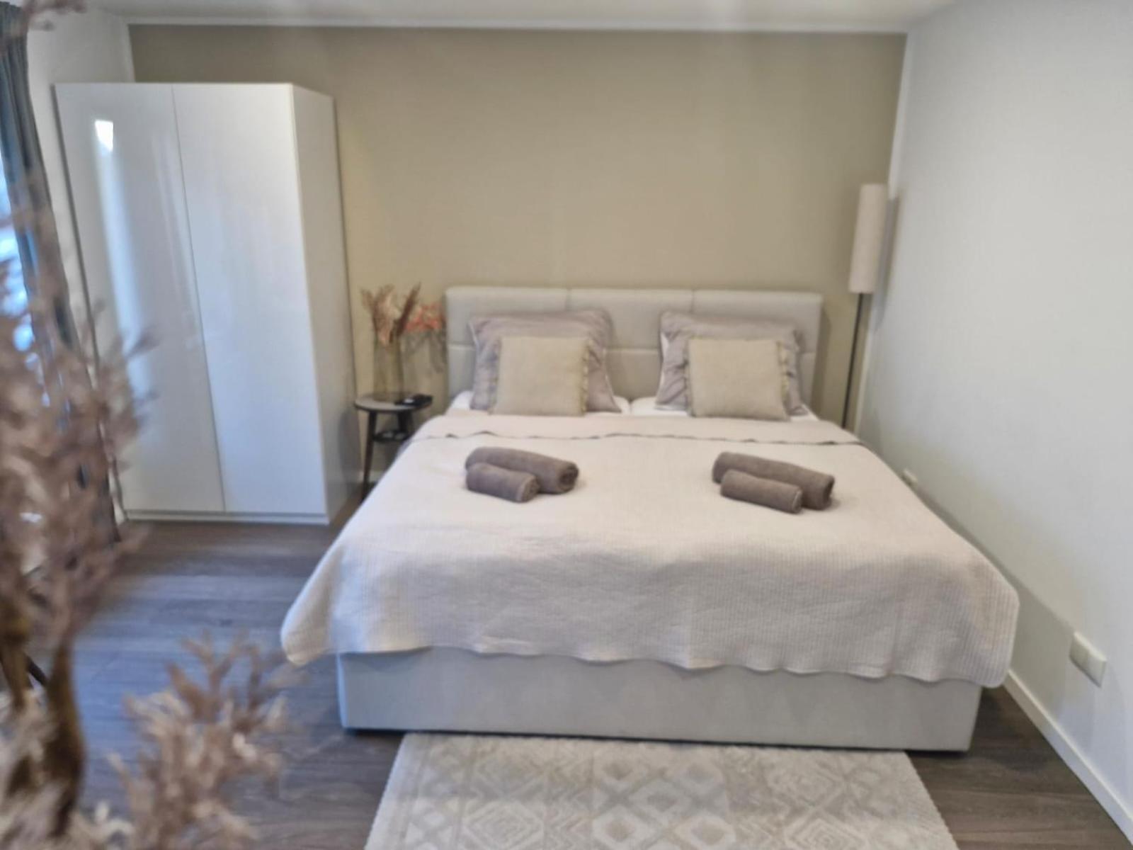Gaestehaus In Rath-heumar Apartamento *